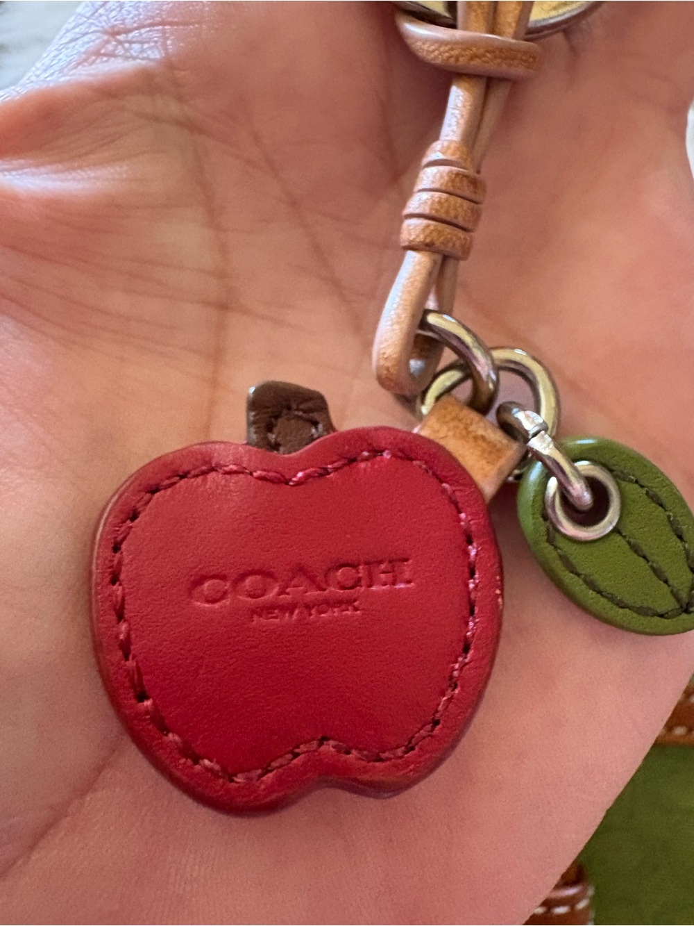 VINTAGE COACH Y2K GREEN SIGNATURE C SOHO JACQUARD AND LEATHER WRISTLET & KEYFOB - Picture 13 of 14